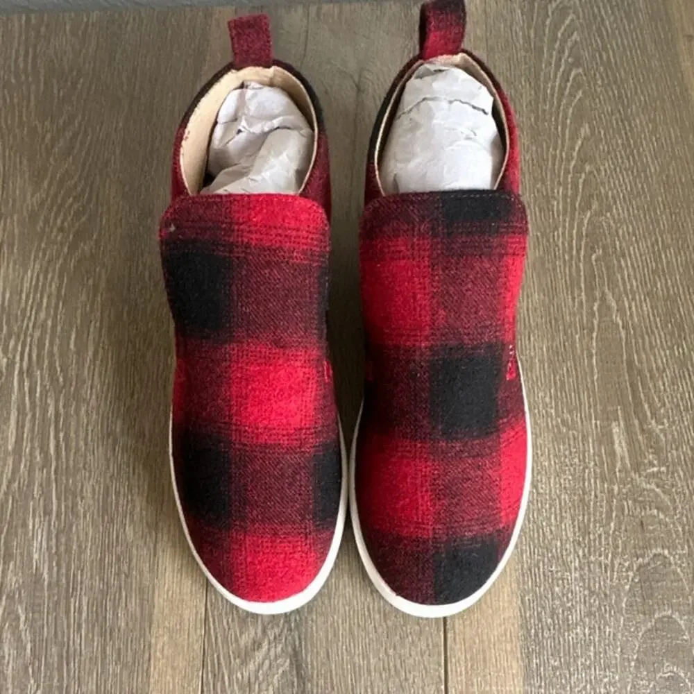 Yellow Box Oriana Red Buffalo Plaid Flannel Slip-On Chukka Sneaker Women's 6